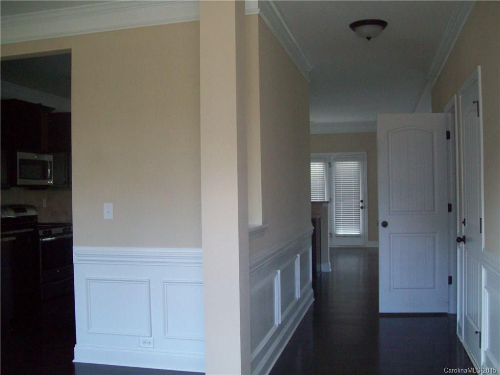 9200 Inverness Bay Road Charlotte, NC 28278 - Photo 5 of 23 Gallery Image 5