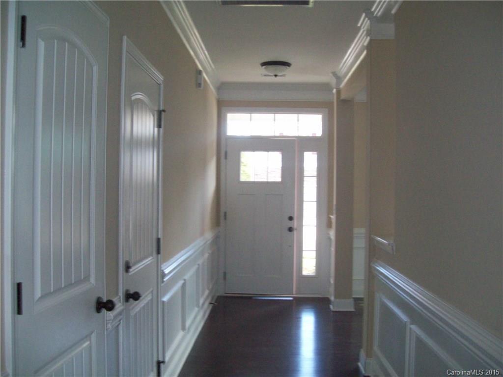 9200 Inverness Bay Road Charlotte, NC 28278 - Photo 6 of 23 Gallery Image 6