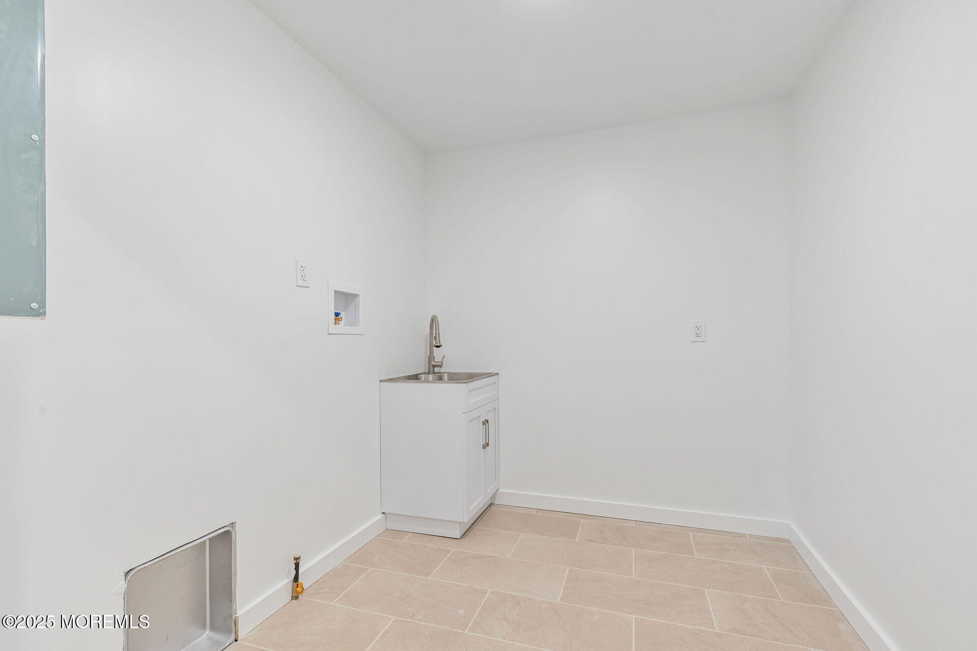 138 Stephan Road Brick, NJ 08724 - Photo 25 of 38 a view of small space