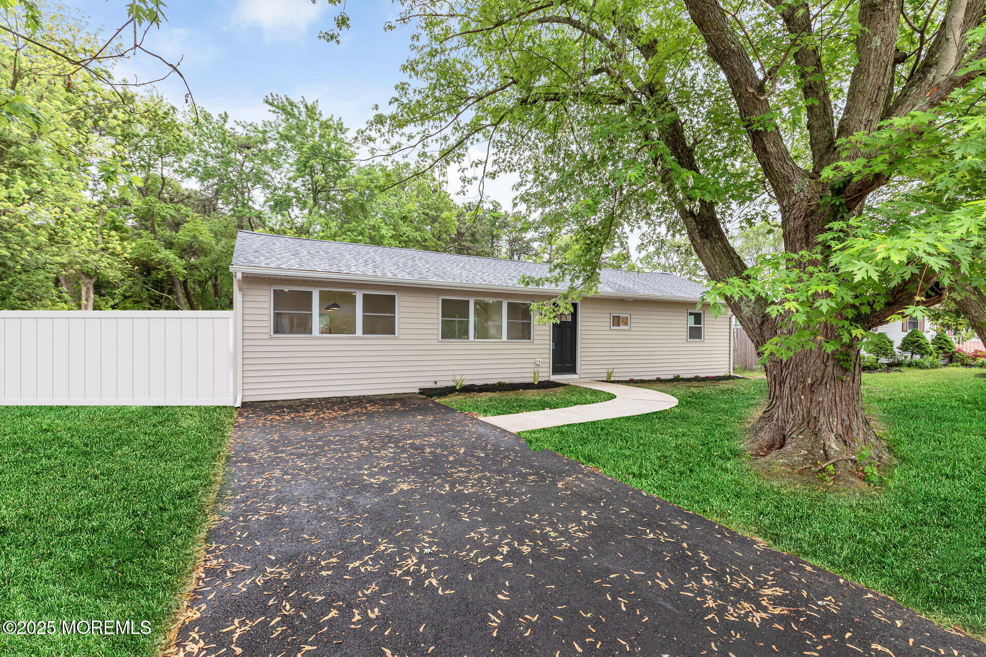 138 Stephan Road Brick, NJ 08724 - Photo 4 of 38 a view of outdoor space yard and house