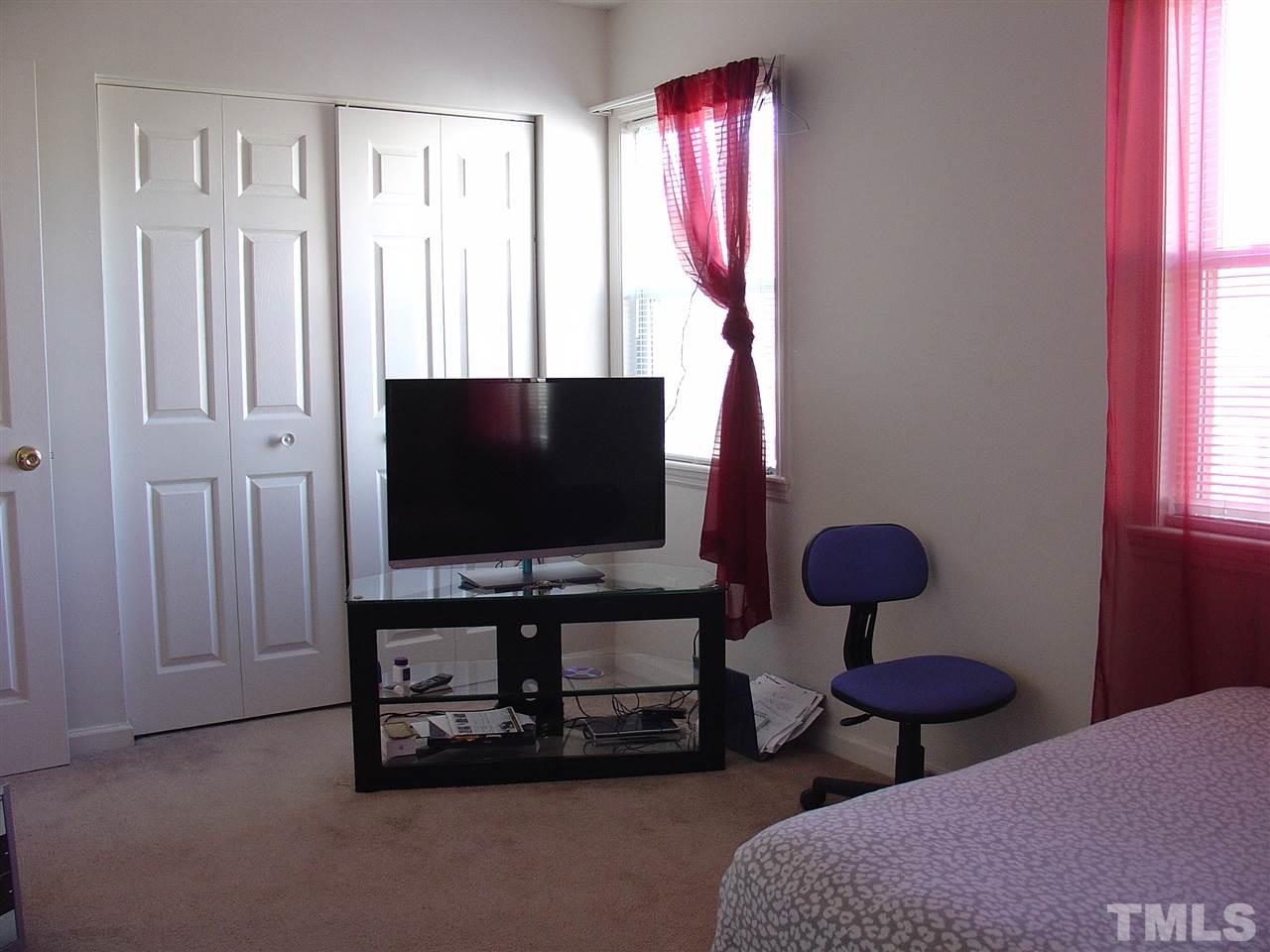 8200 Merriweather Circle Raleigh, NC 27616 - Photo 13 of 20