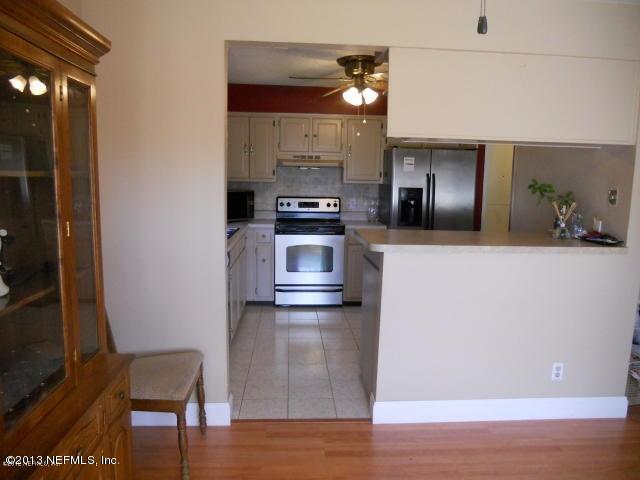 6262 Townsend Road Jacksonville, FL 32244 - Photo 13 of 34 kitchen breakfast bar