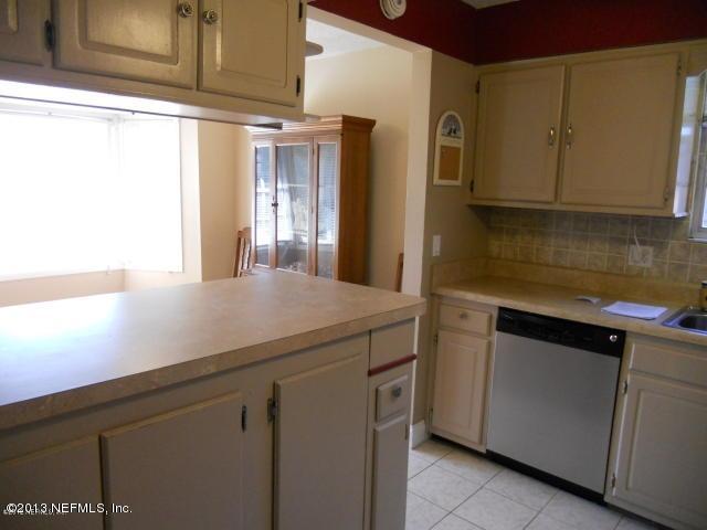 6262 Townsend Road Jacksonville, FL 32244 - Photo 14 of 34 kitchen counter tops