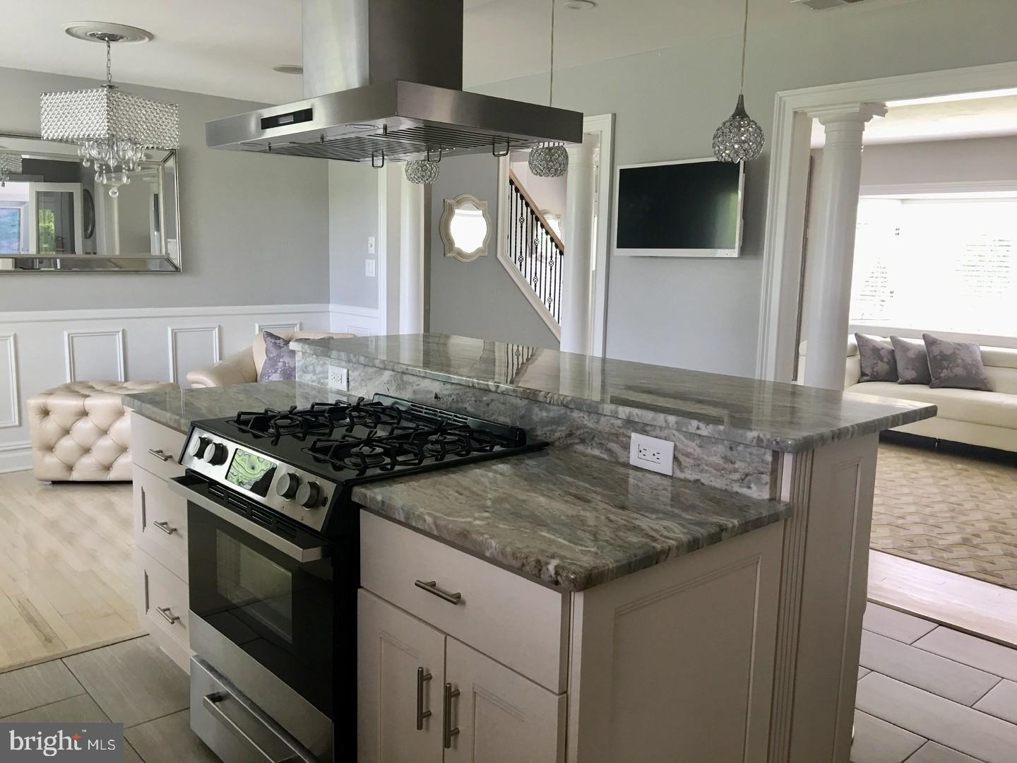 549 West Scotch Road Pennington, NJ 08534 - Photo 3 of 25