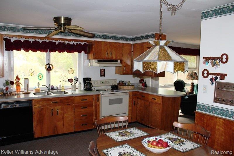 24480 Taft Road Novi, MI 48375 - Photo 10 of 17 Kitchen