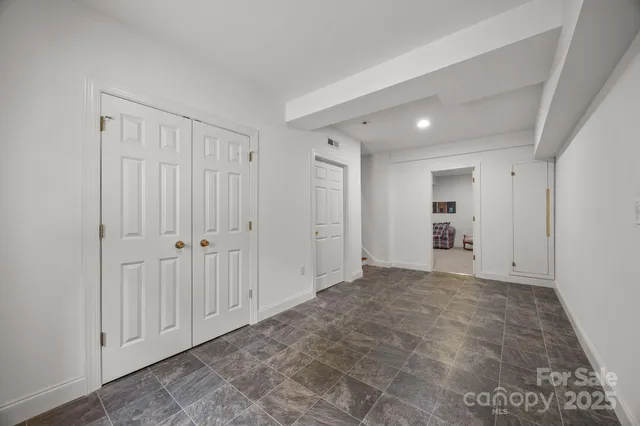 a view of empty room