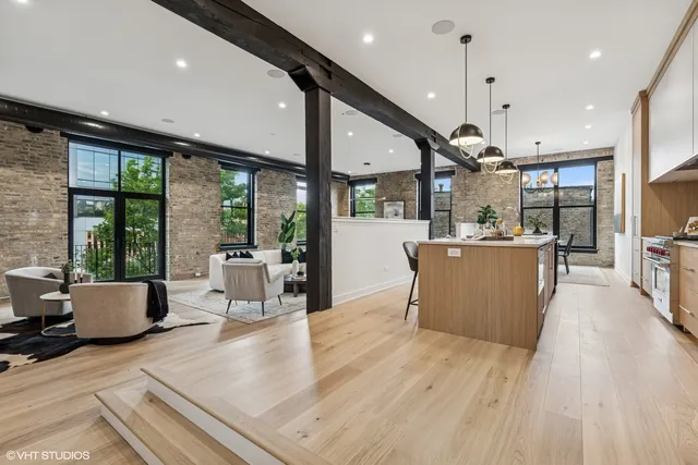 $1,900,000 | 401 North Aberdeen Street, Unit 3N, Chicago, IL 60642