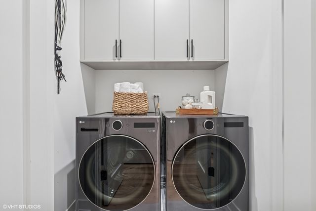 $1,900,000 | 401 North Aberdeen Street, Unit 3N, Chicago, IL 60642