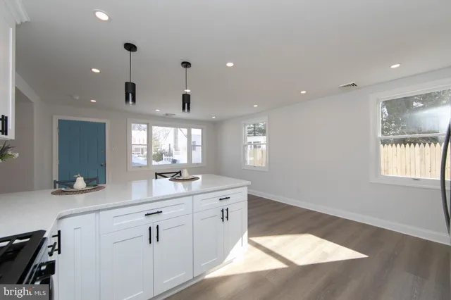 $364,900 | 141 Oak Avenue, Runnemede, NJ 08078