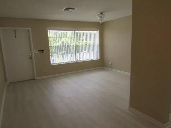 $1,450 | 2929 Southeast Ocean Boulevard, Unit B7, Stuart, FL 34996