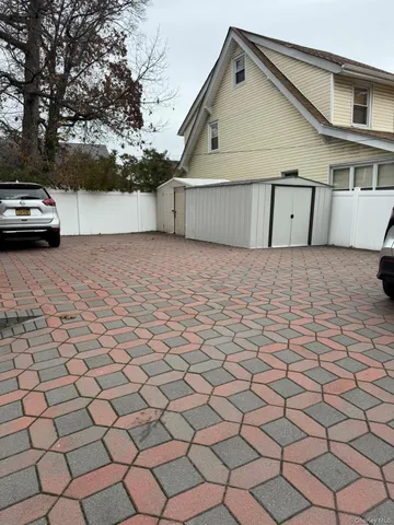 $3,800 | 109-04 Myrtle Avenue | Richmond Hill