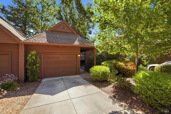$549,000 | 3306 Parker Hill Road, Santa Rosa, CA 95404