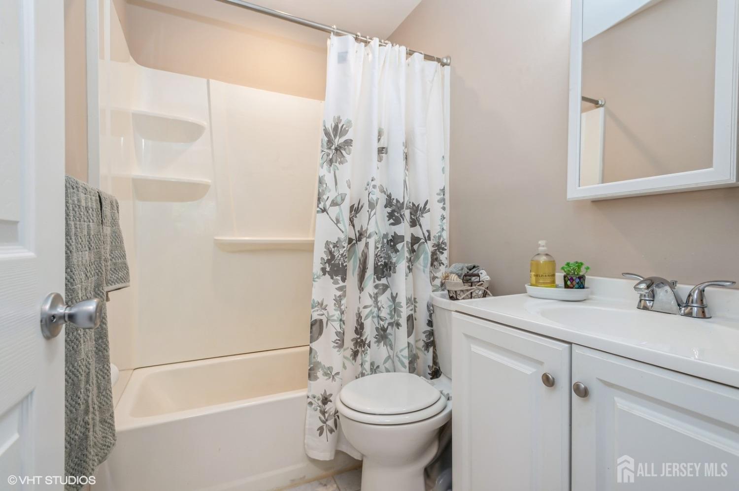 2 Savage Road Kendall Park, NJ 08824 - Photo 18 of 19 Gallery Image 18