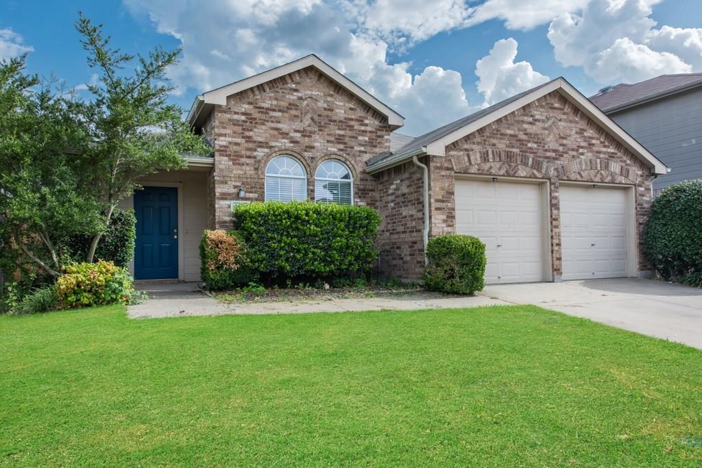 3508 Lasso Road Fort Worth, TX 76262 - Photo 1 of 17 Classic curb appeal!