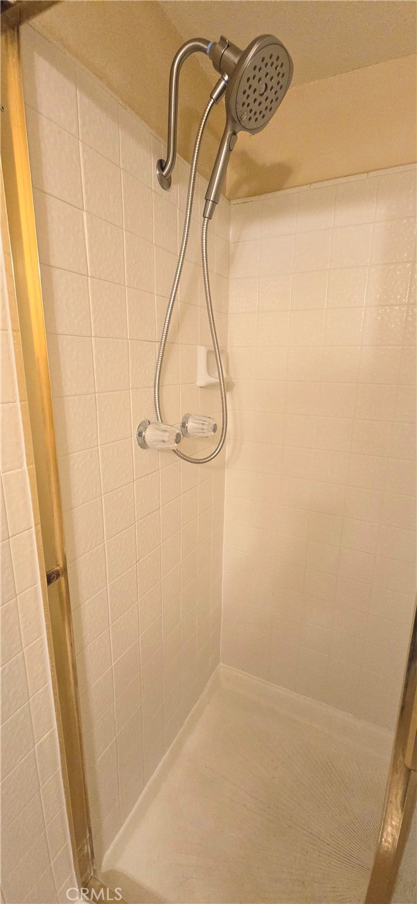 1400 Post Fullerton, CA 92833 - Photo 41 of 70 Main restroom