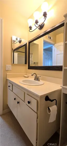 $5,200 | 1400 Post, Fullerton, CA 92833