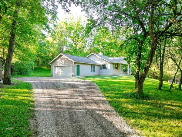 $749,900 | 7664 Denunes Road, Johnstown, OH 43031