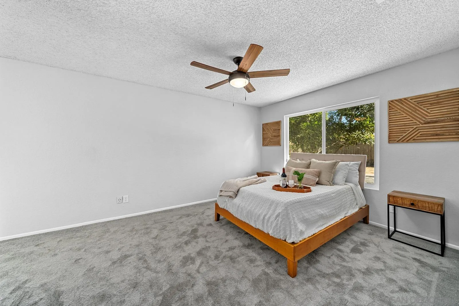 950 East Fallbrook Street Fallbrook, CA 92028 - Photo 21 of 37 a living room with furniture and a large window
