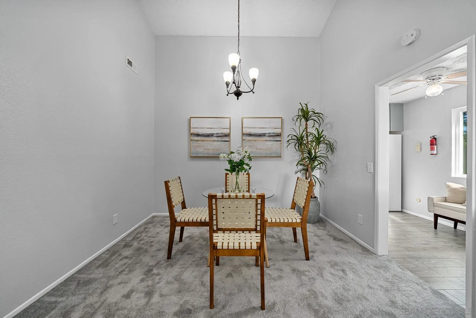 950 East Fallbrook Street Fallbrook, CA 92028 - Photo 9 of 37 a dining room with furniture and window