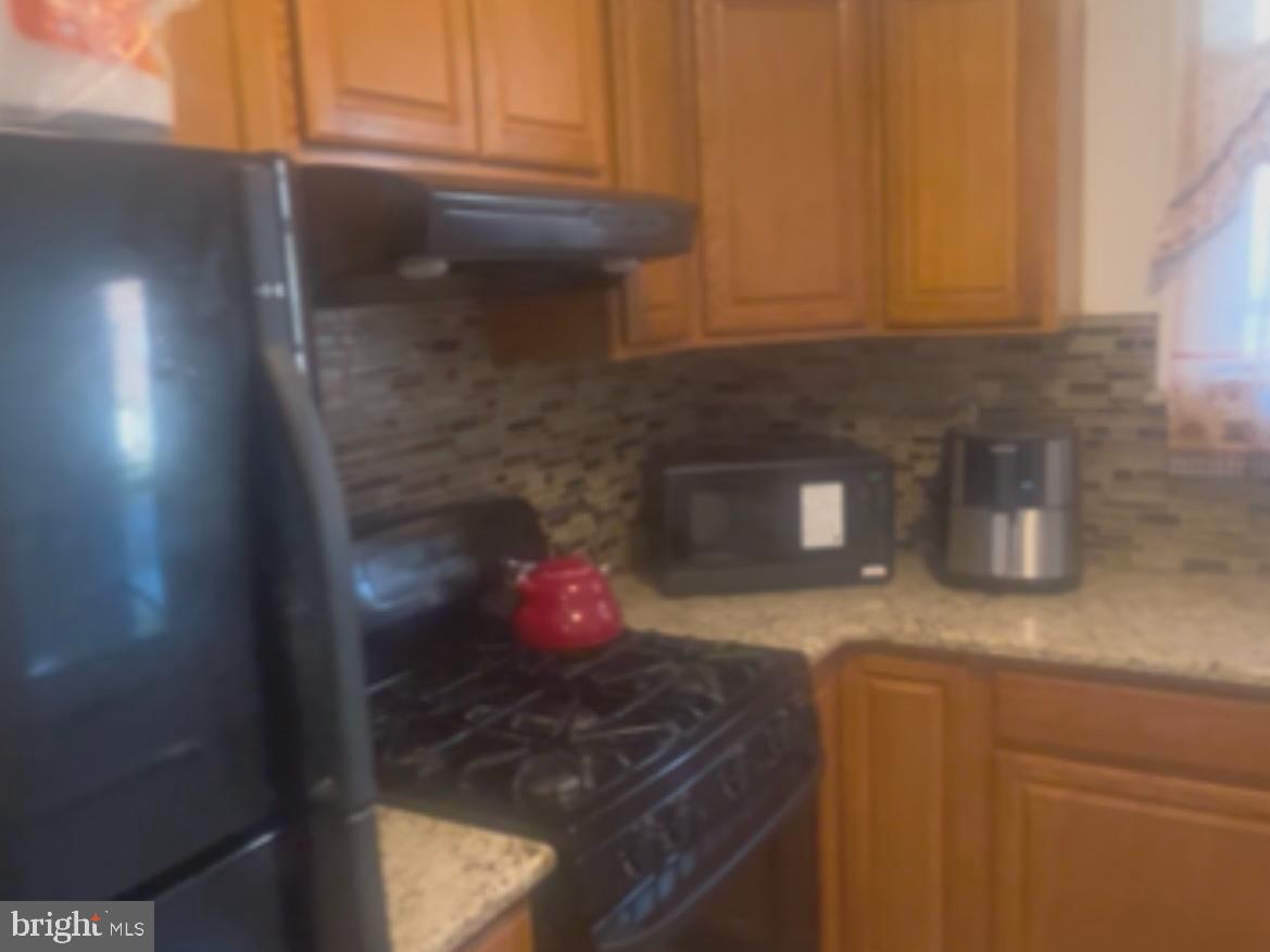 303 Margate Road Upper Darby, PA 19082 - Photo 8 of 15