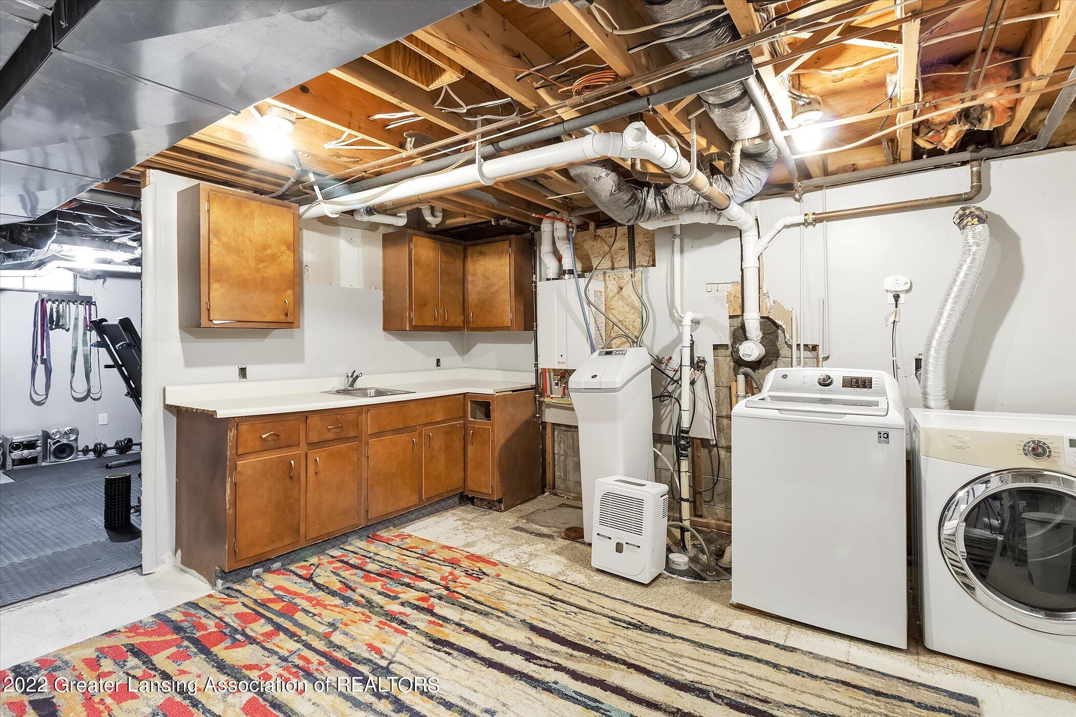 9810 Coleman Road Haslett, MI 48840 - Photo 49 of 82 41-9810-Coleman-Rd-WindowStill-Real-Esta