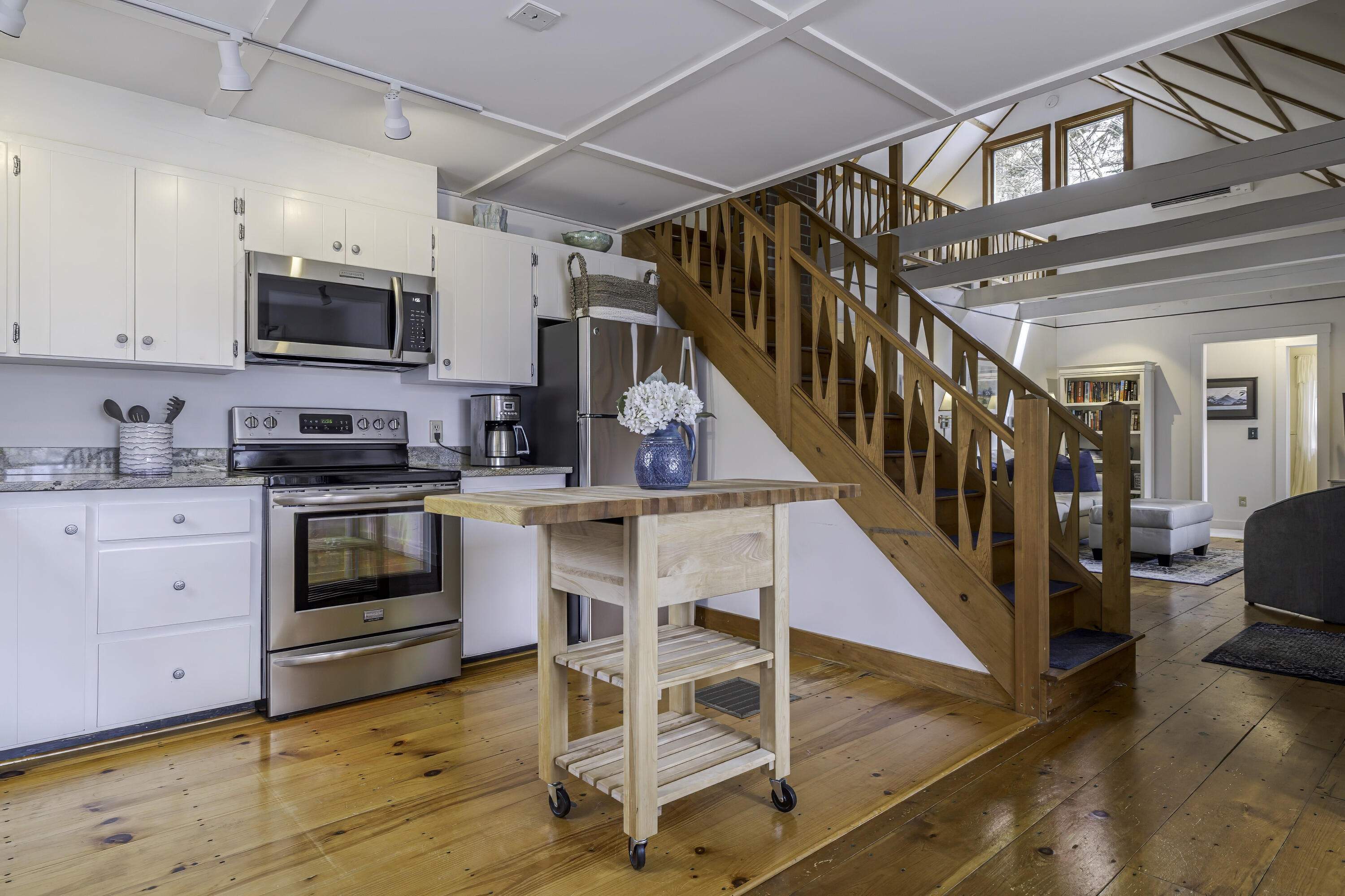 41 Sunset Road Brooksville, ME 04617 - Photo 8 of 40 8