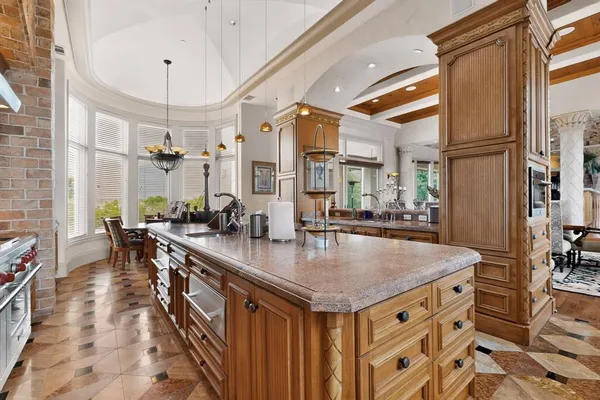 $5,500,000 | 141 Cherokee Boulevard, Pottsboro, TX 75076