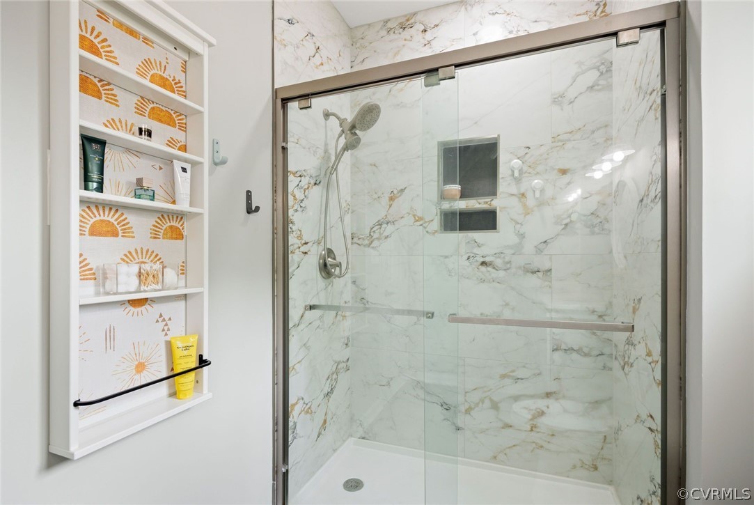 2900 Decatur Street Richmond, VA 23224 - Photo 23 of 35 a bathroom with a shower