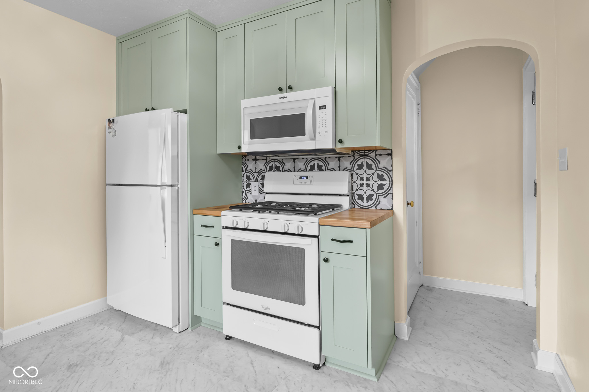 2645 Washington Street Columbus, IN 47201 - Photo 19 of 55