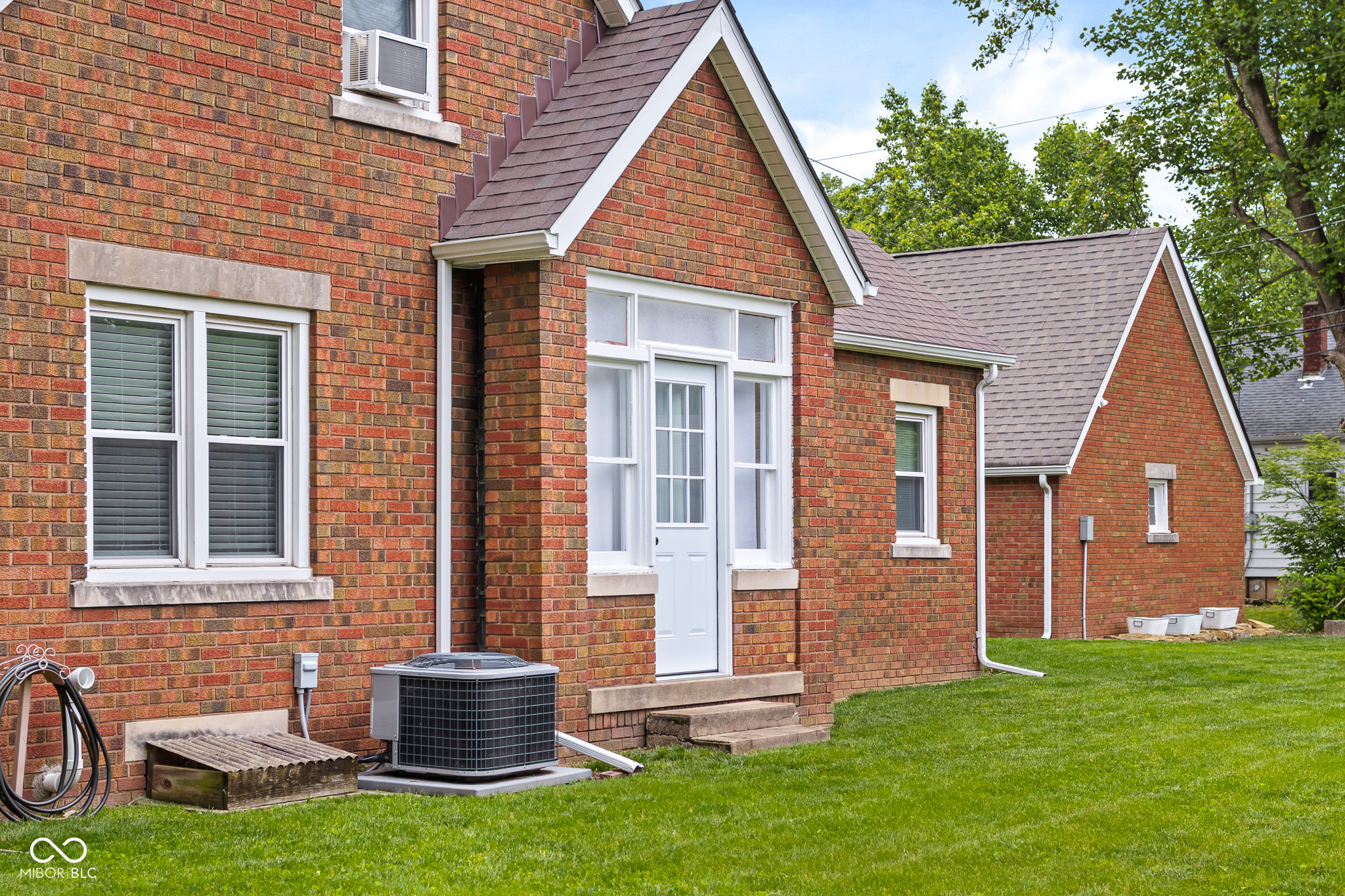 2645 Washington Street Columbus, IN 47201 - Photo 46 of 55