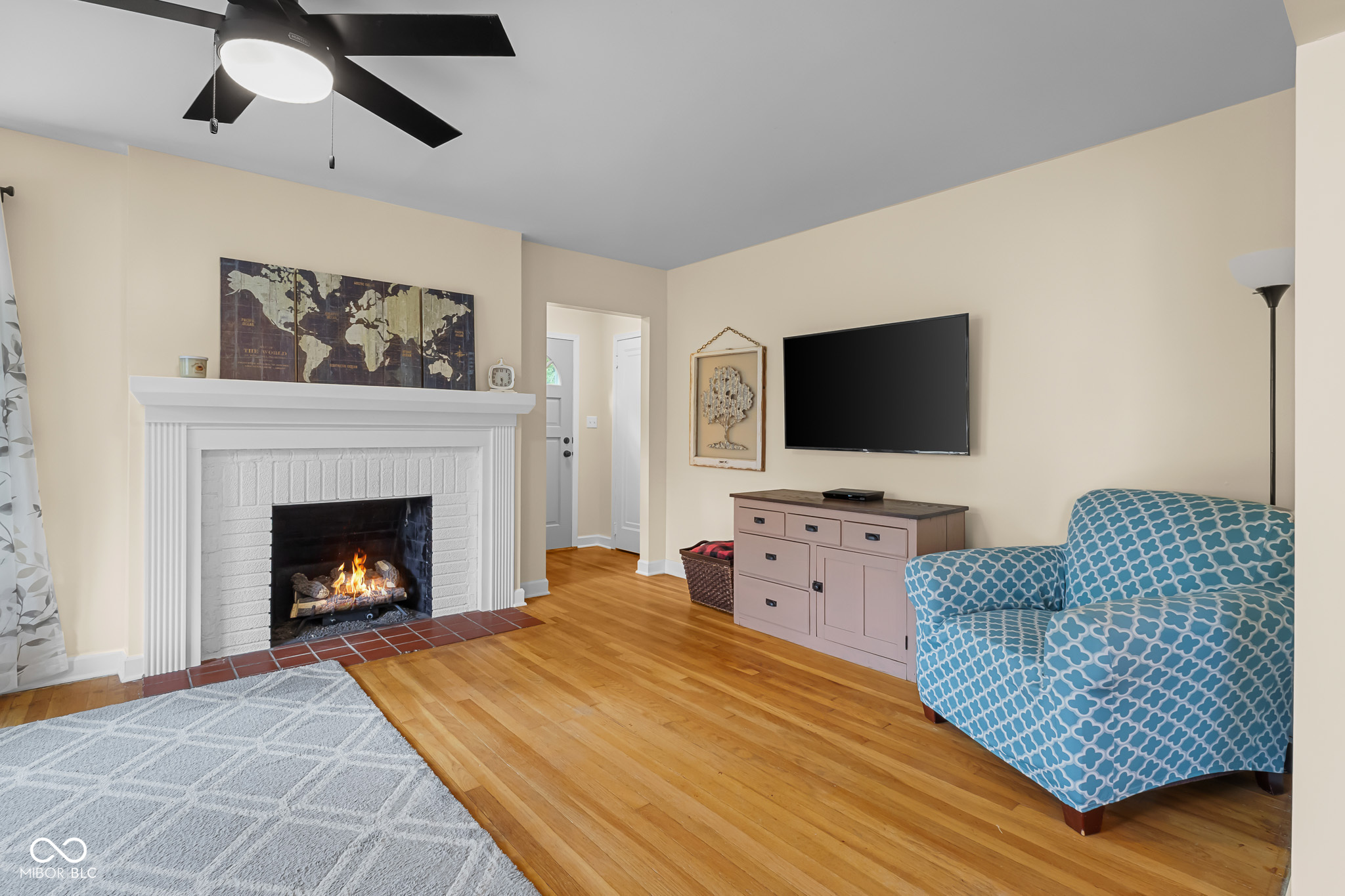 2645 Washington Street Columbus, IN 47201 - Photo 8 of 55