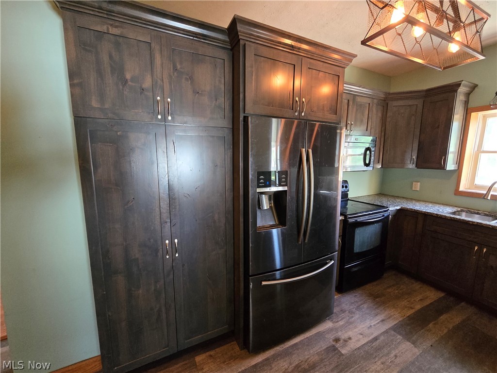 14298 Chardon-Windsor Road Chardon, OH 44024 - Photo 6 of 43