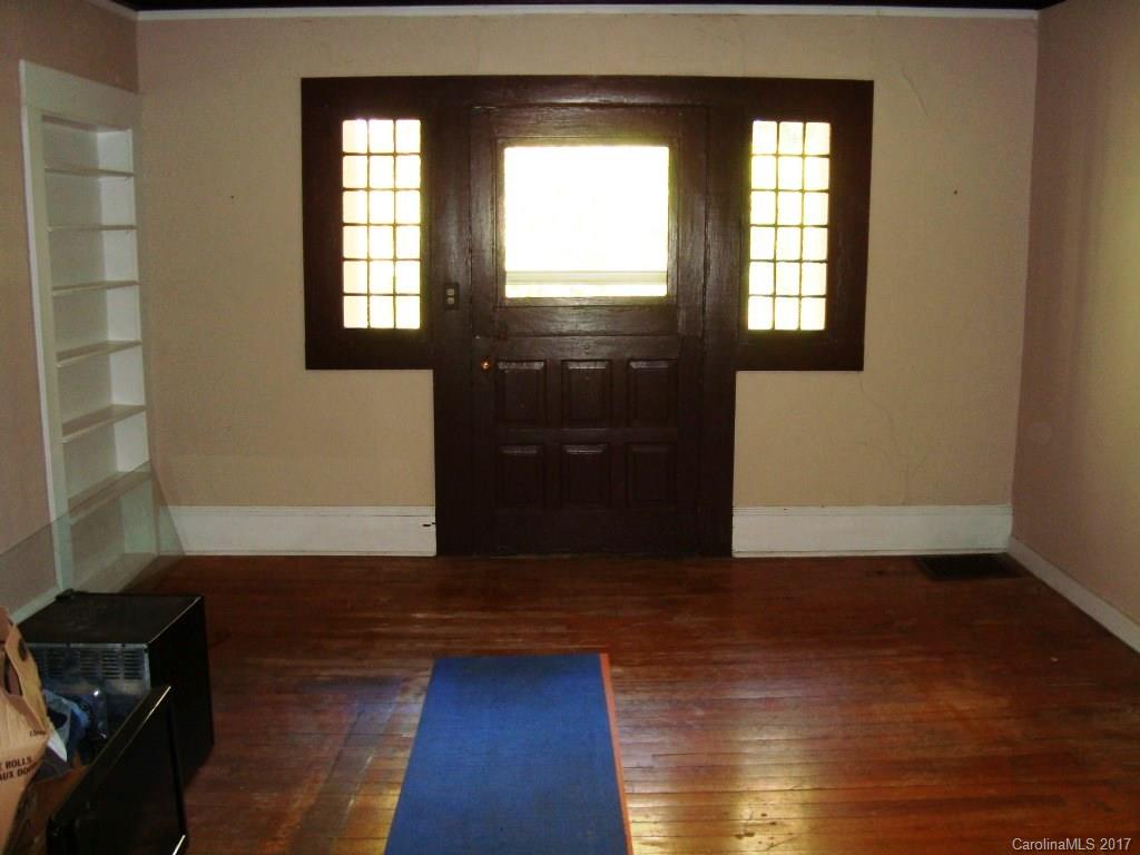 75 Lanier Street Tryon, NC 28782 - Photo 3 of 24 Gallery Image 3