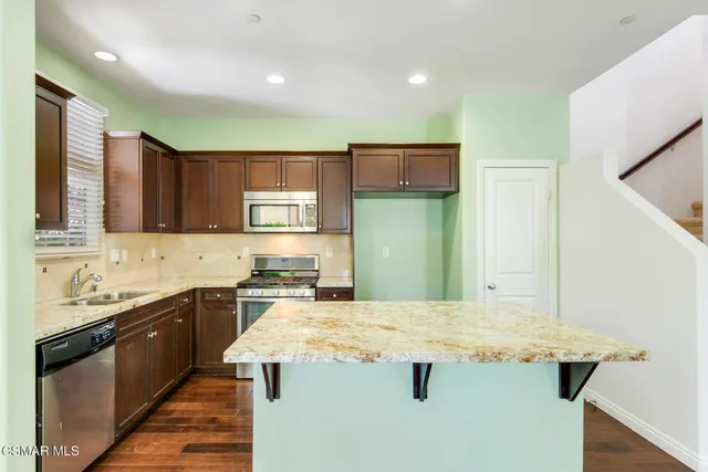 $3,600 | 2952 Palmera Lane, Simi Valley, CA 93065