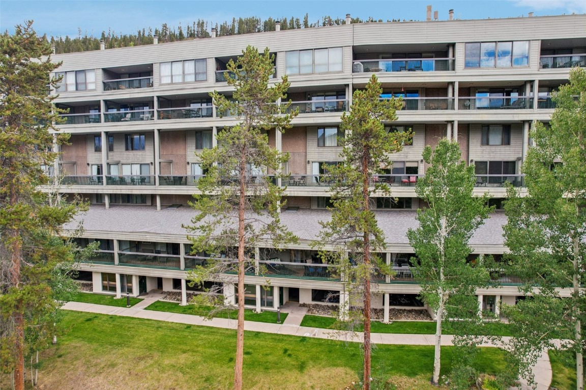 22097 Saints John Road, Unit 2506 Keystone, CO 80435 - Photo 37 of 47 View of apartment building / complex