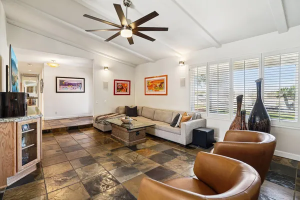 $949,000 | 835 North Farrell Drive, Palm Springs, CA 92262