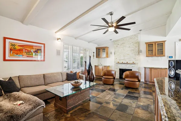 $949,000 | 835 North Farrell Drive, Palm Springs, CA 92262