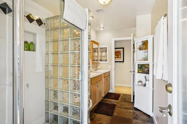 $949,000 | 835 North Farrell Drive, Palm Springs, CA 92262
