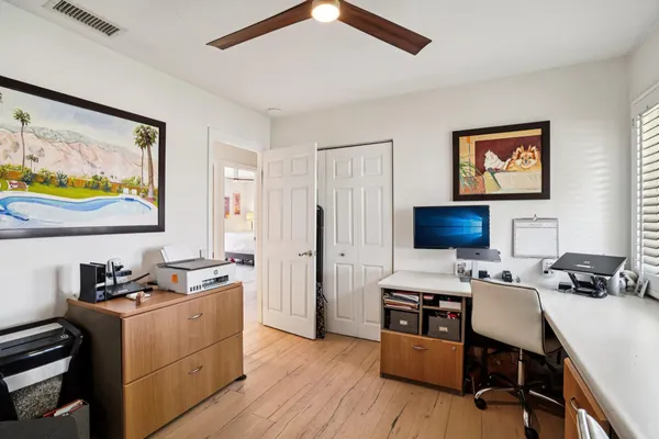 $949,000 | 835 North Farrell Drive, Palm Springs, CA 92262