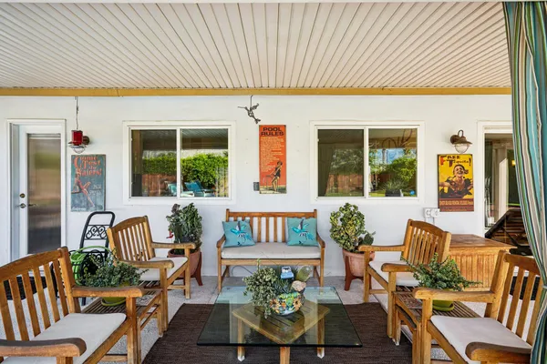 $949,000 | 835 North Farrell Drive, Palm Springs, CA 92262