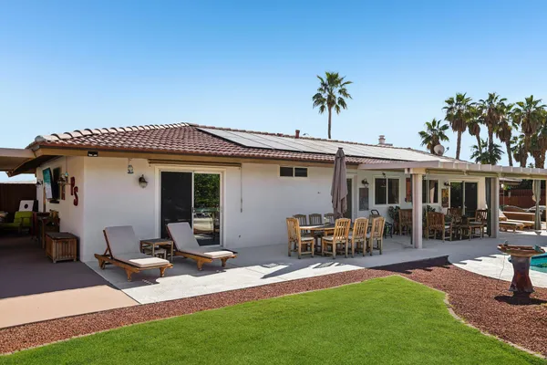 $949,000 | 835 North Farrell Drive, Palm Springs, CA 92262