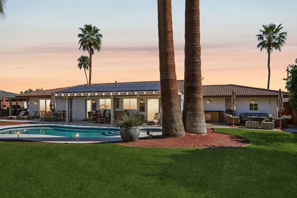 $949,000 | 835 North Farrell Drive, Palm Springs, CA 92262