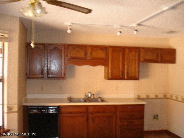 1176 Cactus Cut Road Middleburg, FL 32068 - Photo 6 of 10 Kitchen