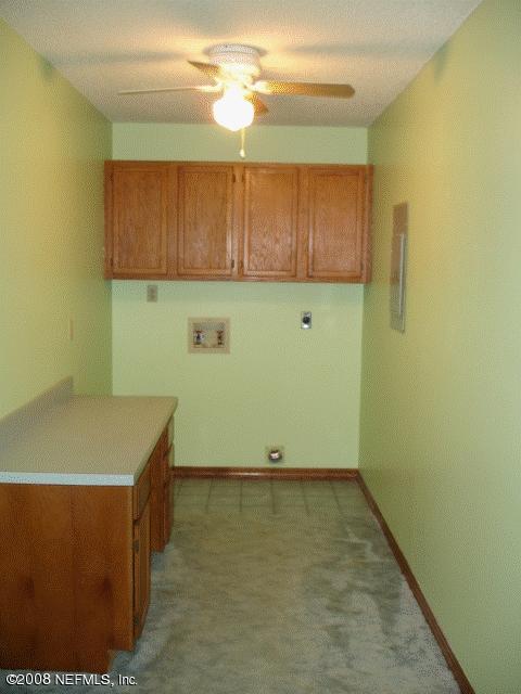 1176 Cactus Cut Road Middleburg, FL 32068 - Photo 8 of 10 Laundry room