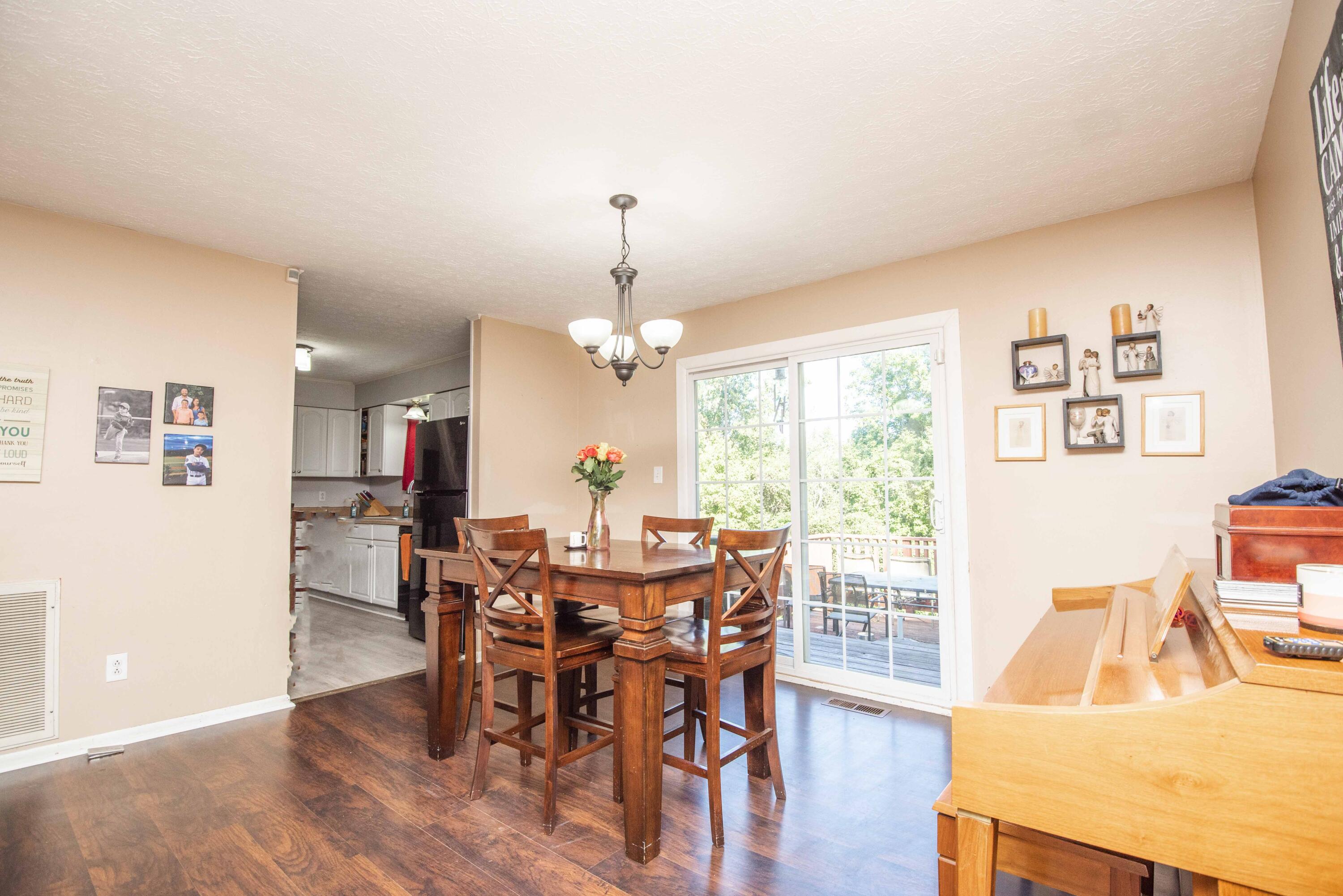 6101 Ridgeview Road Knoxville, TN 37918 - Photo 12 of 39 F84C8D39-34A2-479B-A296-C4495E684836