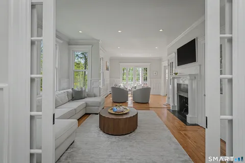 $2,500,000 | 398 Wilton Road West, Ridgefield, CT 06877