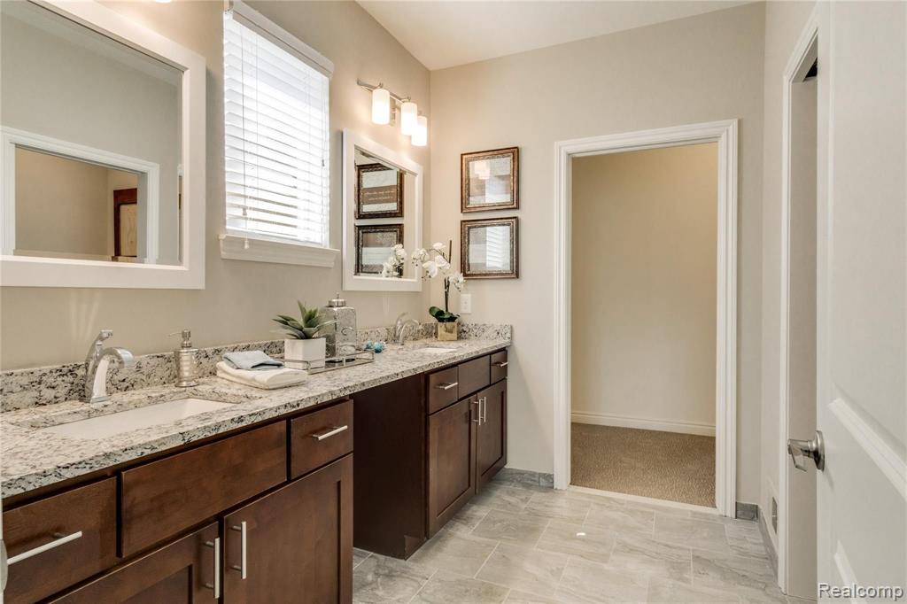 3191 Blossom Ridge Boulevard Rochester, MI 48306 - Photo 16 of 39