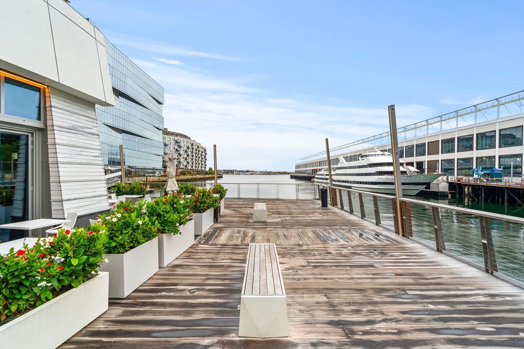 150 Seaport Boulevard, Unit 5G Boston, MA 02210 - Photo 14 of 17