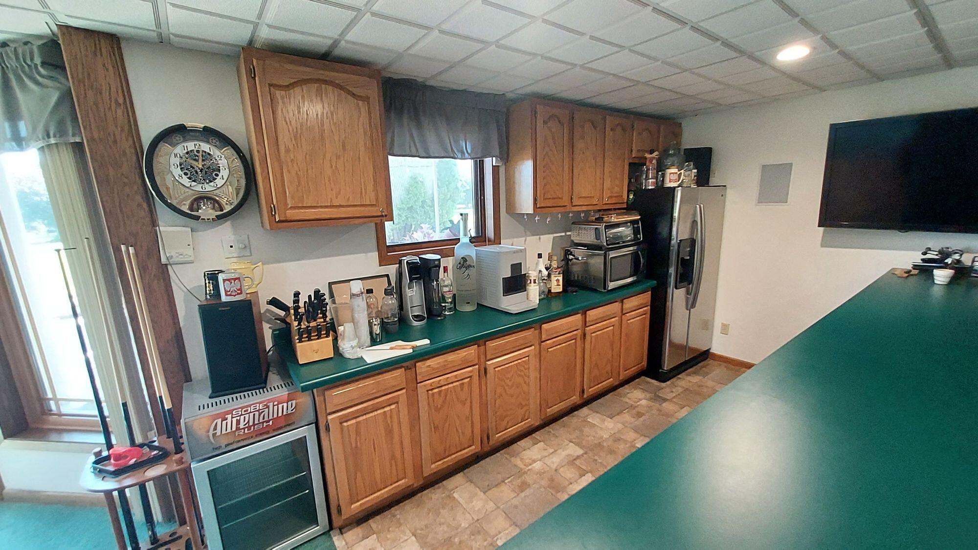 8404 South 68th Street Franklin, WI 53132 - Photo 44 of 48 Rec Rm Back Bar