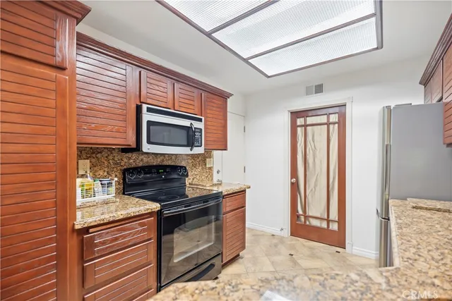 $1,060,000 | 14 Scripps Aisle, Irvine, CA 92612